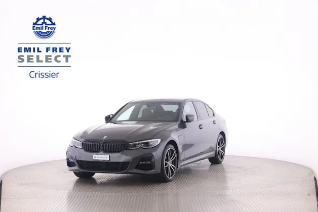 BMW 330e xDrive SAG