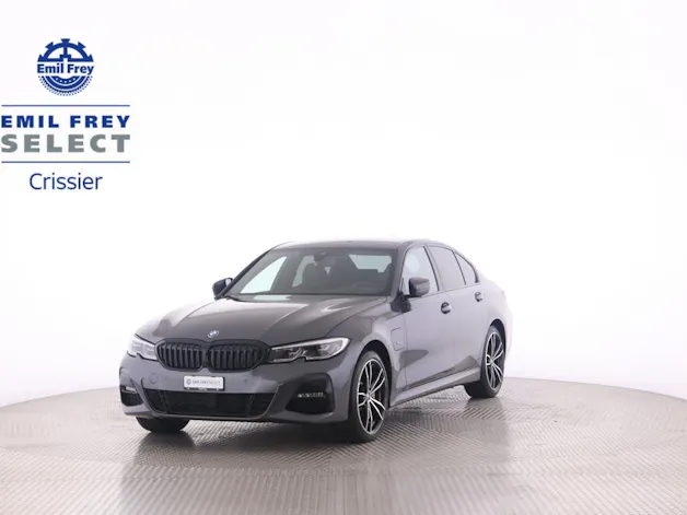 BMW 330e xDrive SAG