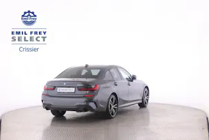 BMW 330e xDrive SAG