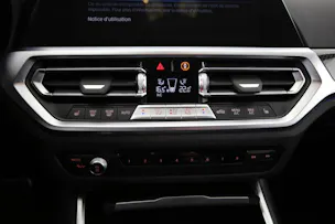 BMW 330e xDrive SAG