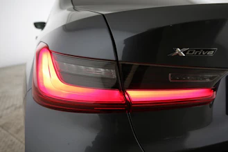 https://vehicle.imgix.net/4207114/6f418fa4-9aa8-4260-8ec9-bb564ae5ec1a.jpg