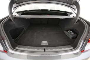 BMW 330e xDrive SAG