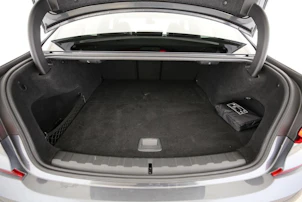 Fahrzeugbild BMW 330e xDrive SAG