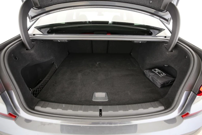 Fahrzeugbild BMW 3 SERIES