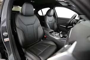 BMW 330e xDrive SAG