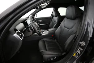 BMW 330e xDrive SAG