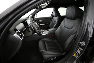https://vehicle.imgix.net/4207114/e7ccbd4f-b753-4eff-8cbb-2af32f44e51e.jpg