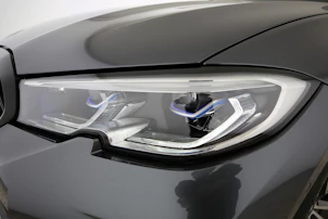 Fahrzeugbild BMW 330e xDrive SAG