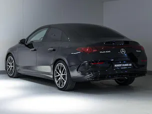 Mercedes-Benz CLA 220 4MATIC