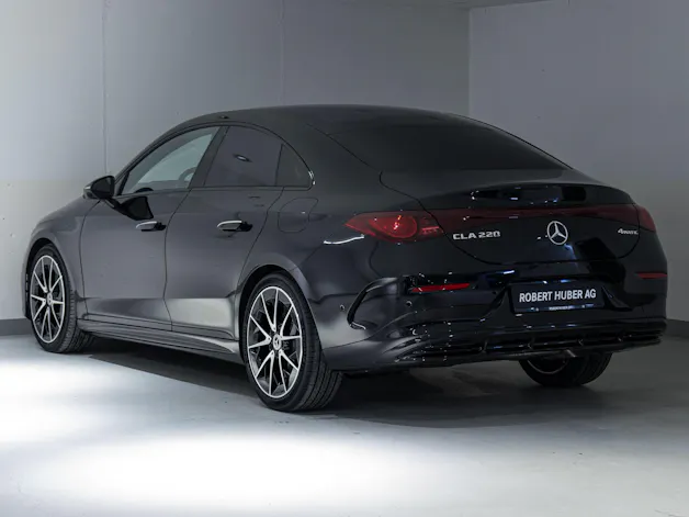 Mercedes-Benz CLA 220 4MATIC