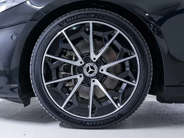 Mercedes-Benz CLA 220 4MATIC