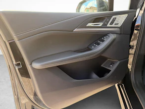 https://vehicle.imgix.net/4207179/df663ad6-5e69-41c5-86d5-333eb28c16ae.jpg