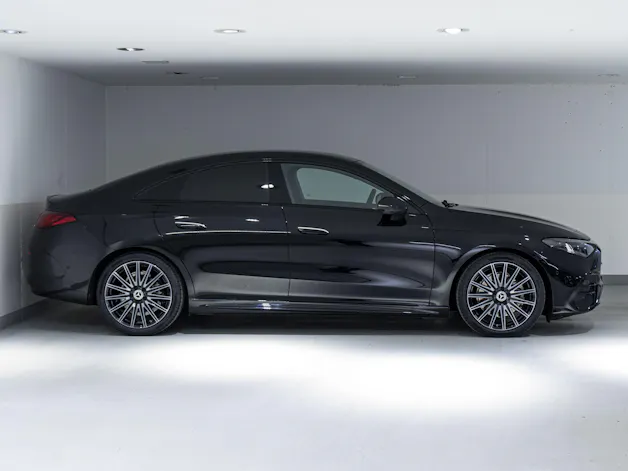 Mercedes-Benz CLA 220 4MATIC