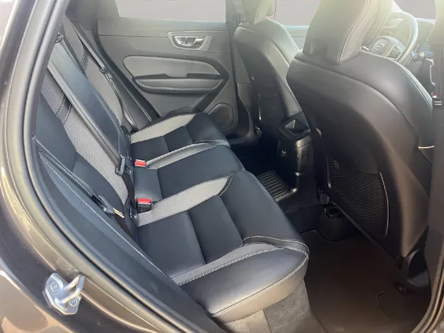 Volvo XC60 2.0 T6 TE R-Design eAWD