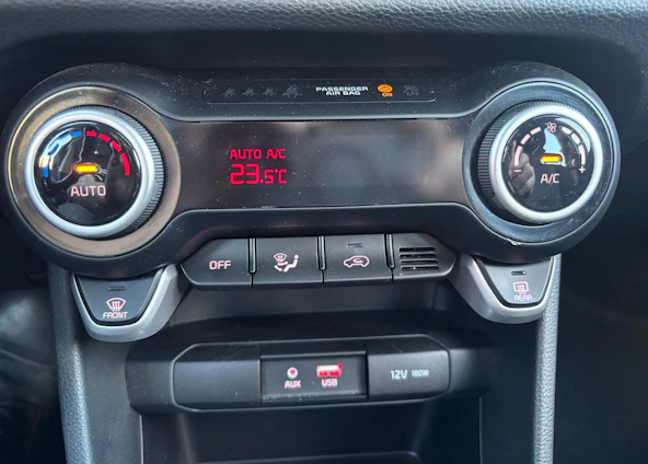 image du véhicule 16 image du véhicule 16