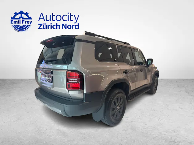 Toyota Land Cruiser 2.8 D 48V Style