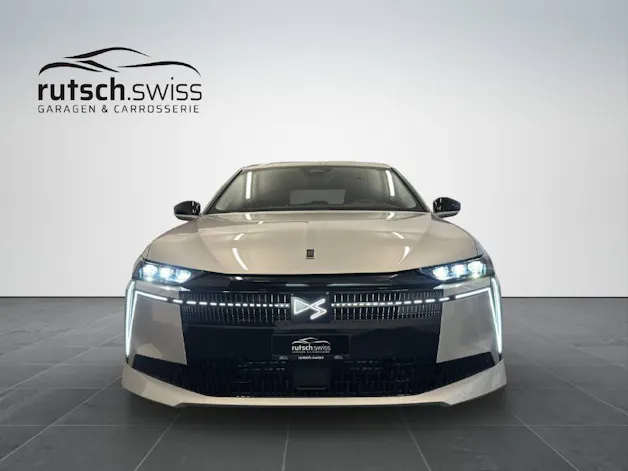 DS Automobiles No4 1.6 E-Tense Étoile Nappa