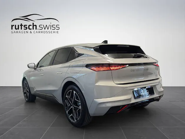 DS Automobiles No4 1.6 E-Tense Étoile Nappa