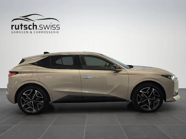 DS Automobiles No4 1.6 E-Tense Étoile Nappa