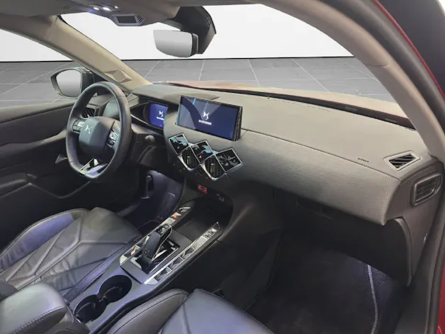 DS Automobiles 3 Crossback 1.2 Hybrid Diva