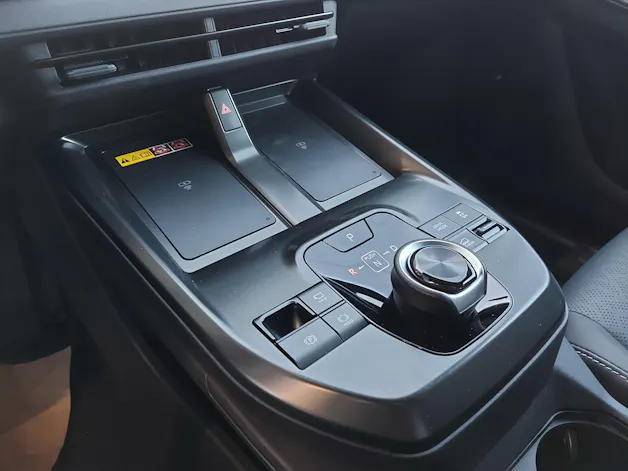 Subaru Solterra eV Luxury AWD