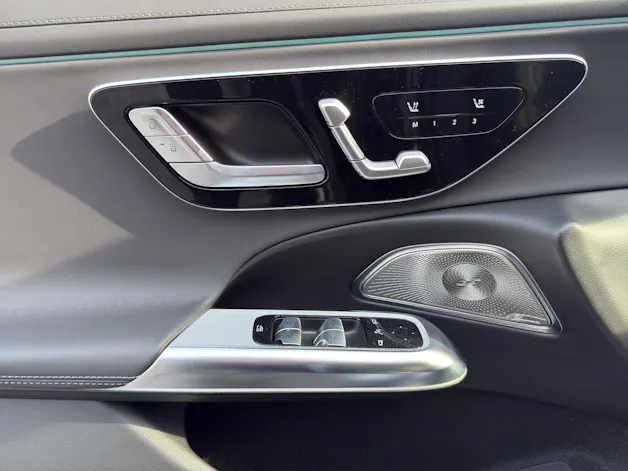 Mercedes-Benz E 300 de T 4Matic EQ Hybrid 9G-Tronic