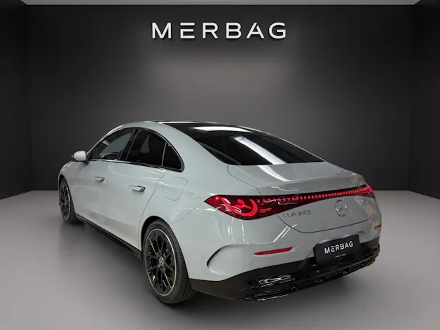 Mercedes-Benz CLA 220 8G-DCT 4Matic