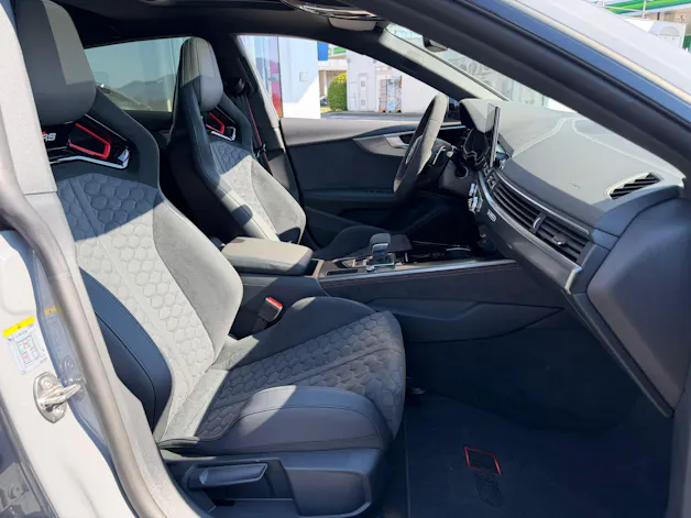 Audi letzter Audi RS5 Sporback Performance Edition 1/250 in Nardograu/ Carbonschalensitze/ etc.
