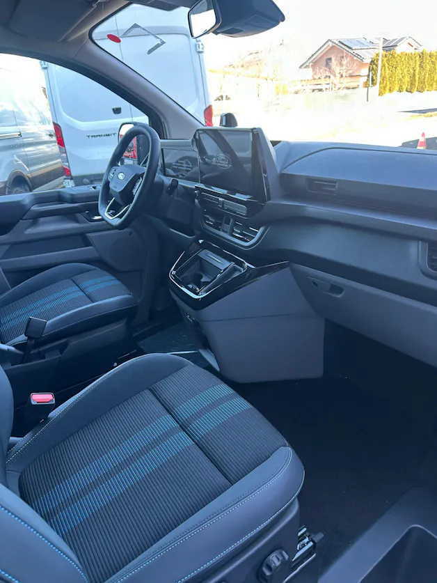 Ford Tourneo Custom 320 L1 2.0 EcoBlue 170 Sport 4x4