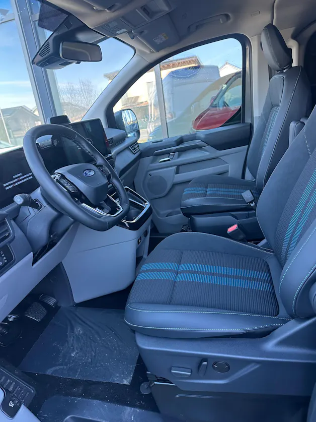 Ford Tourneo Custom 320 L1 2.0 EcoBlue 170 Sport 4x4