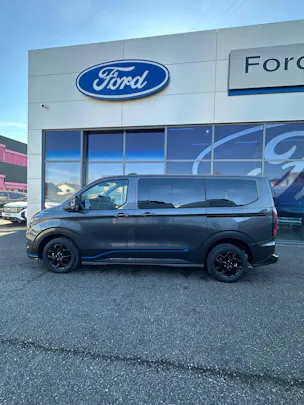Ford Tourneo Custom 320 L1 2.0 EcoBlue 170 Sport 4x4
