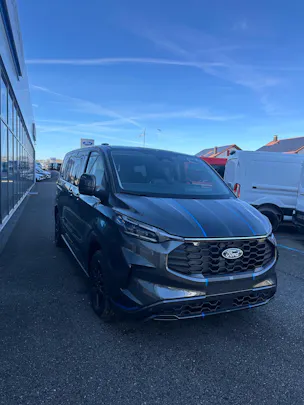 Ford Tourneo Custom 320 L1 2.0 EcoBlue 170 Sport 4x4