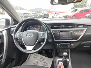 Toyota Auris 1.6 Sol