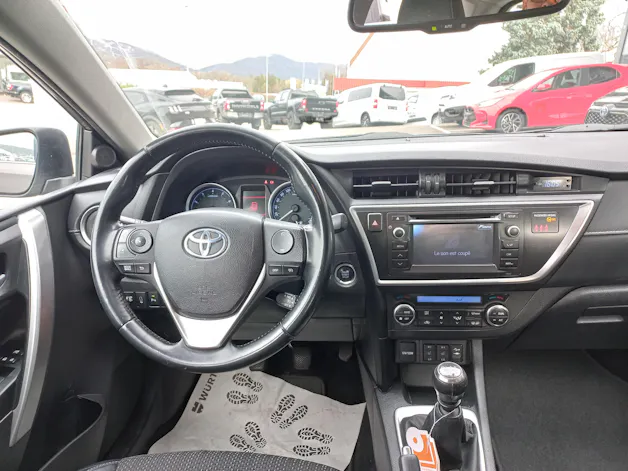 Toyota Auris 1.6 Sol