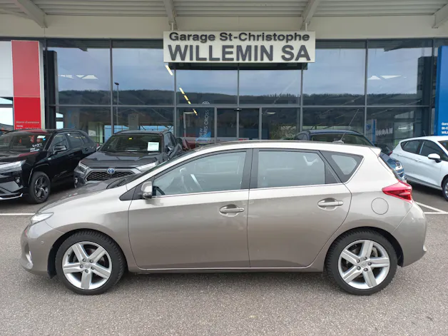 Toyota Auris 1.6 Sol