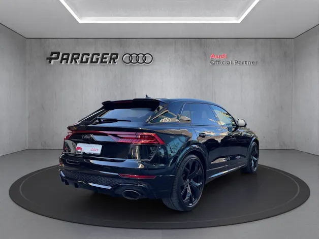 Audi RSQ8 quattro