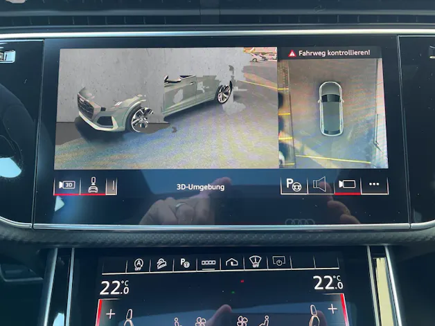 Audi RSQ8 quattro