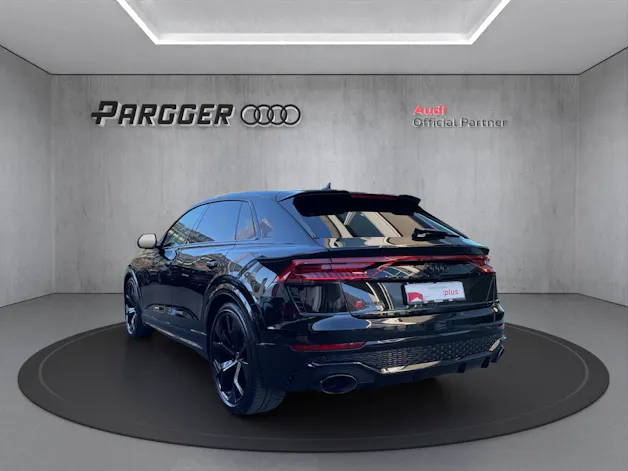 Audi RSQ8 quattro