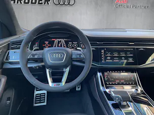 Audi RSQ8 quattro