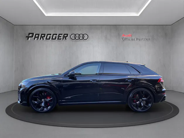 Audi RSQ8 quattro