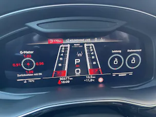 Audi RSQ8 quattro