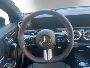 Mercedes-Benz A 220 4Matic 8G-DCT
