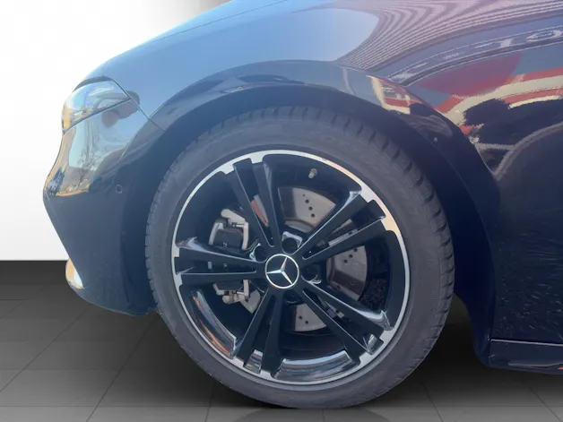 Mercedes-Benz A 220 4Matic 8G-DCT