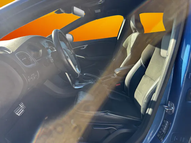Volvo V40 D2 R-Design Geartronic