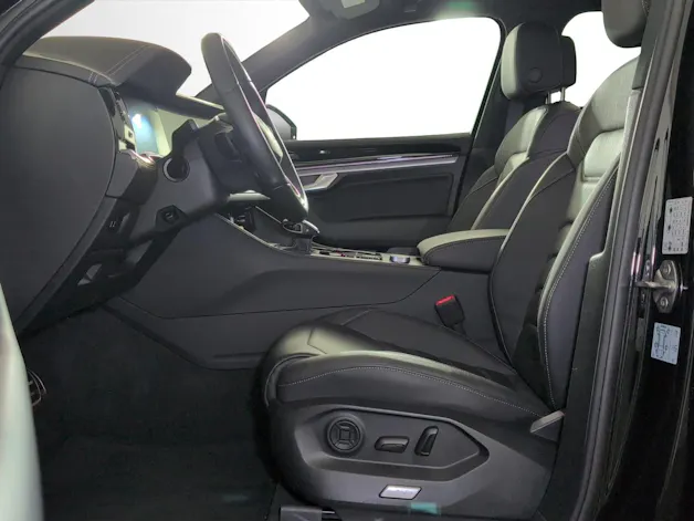 VW Touareg 3.0 TDI R-Line Tiptronic