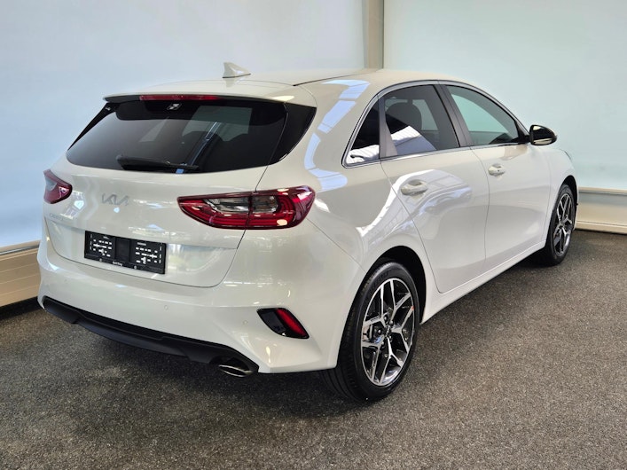 image du véhicule KIA CEED