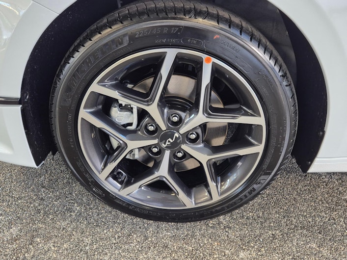 image du véhicule KIA CEED