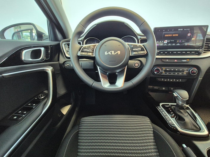 image du véhicule KIA CEED