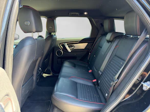 https://vehicle.imgix.net/4208065/fccfb8a4-2350-45ab-9e9d-18c123fa5e77.jpg