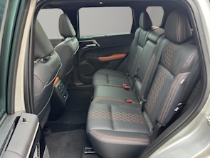 Fahrzeugbild MITSUBISHI Outlander 2.0 MIVEC Diamond CVT